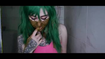 Simply get your butt filthy with DirtyBetty's Amateur Homemade Scat Video [FullHD]